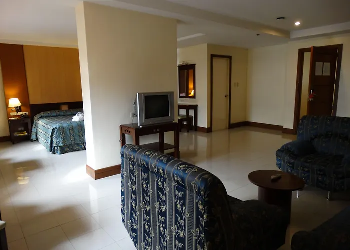 Hotel Cherry Blossoms 3*