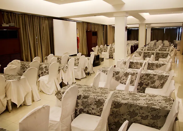 Hotel Cherry Blossoms 3*