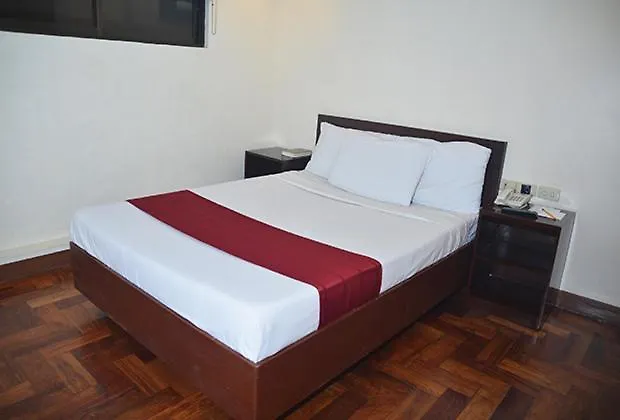 Hotel Cherry Blossoms 3*